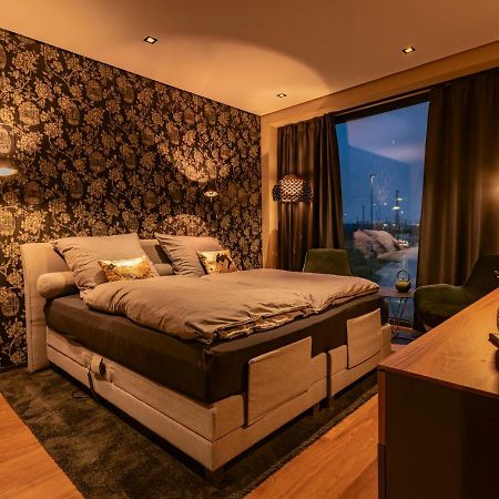 Ohana Suite By Zzn Im Zahnzentrum Nord Emden Bagian luar foto