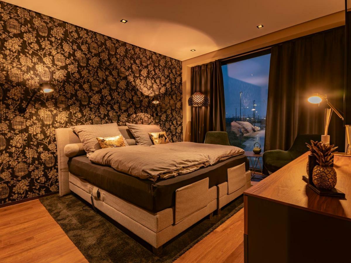 Ohana Suite By Zzn Im Zahnzentrum Nord Emden Bagian luar foto